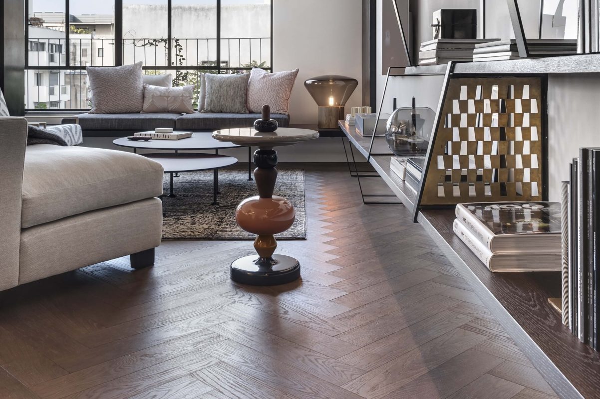 Wooden floors Villa Paola Herringbone 90 in a herringbone pattern