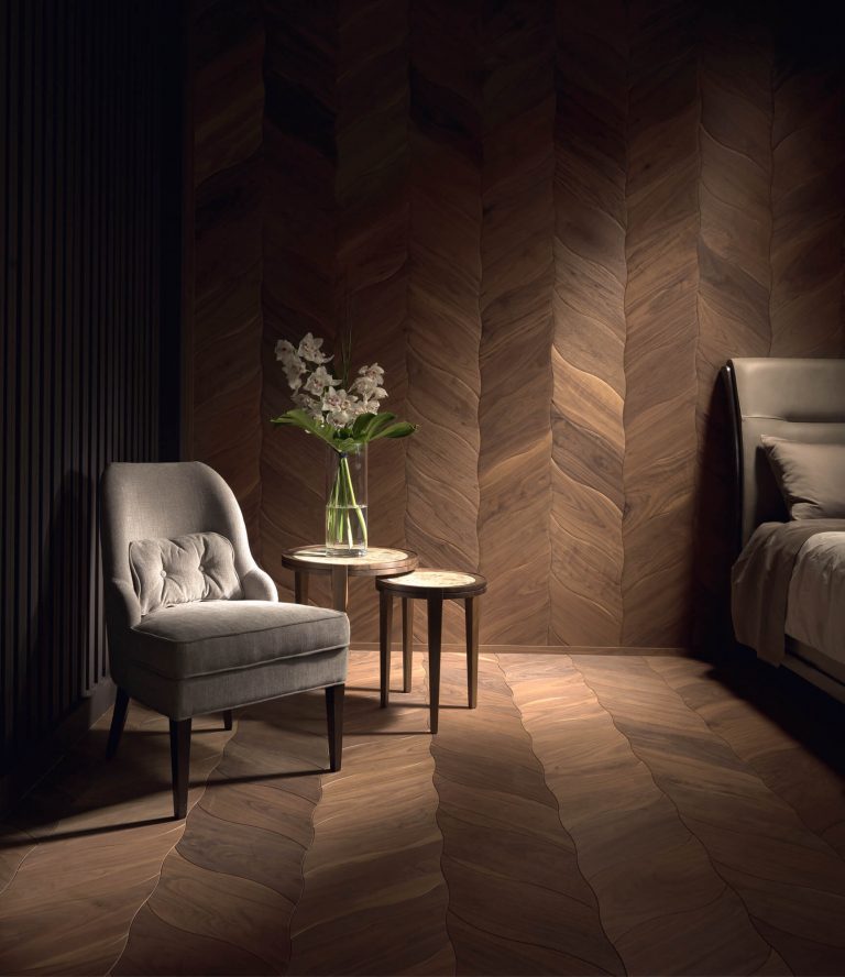 Wooden floor Petali by Foglie d'Oro in the colour Ca’ Vidor
